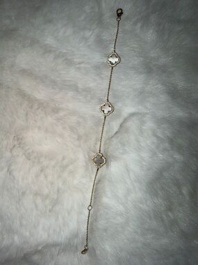 Delicate Gold Clover Link Bracelet - Women Accessories